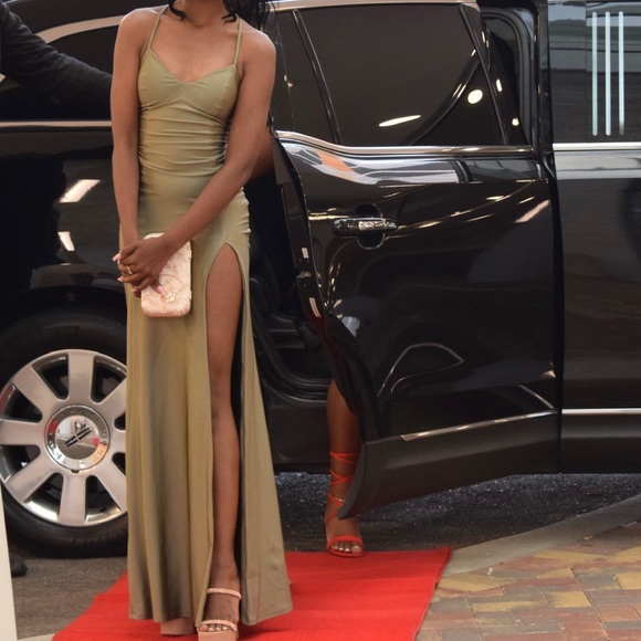 Sage green prom dress (size 2) - Picture 2 of 3